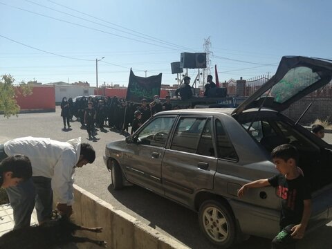 حضور هیئت عزاداران باب الحوائج حضرت ابوالفضل العباس علیه السلام شهرک بهزیستی در محل اداره کل بهزیستی خراسان جنوبی همزمان با هشتمین روز از ماه محرم