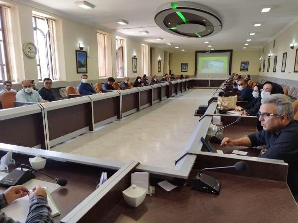 جلسه شورای سالمندان در فرمانداری شهرستان برخوار برگزار شد