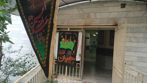 گزارش تصویری׀ فضا سازی و سیاه پوش کردن ادارات بهزیستی سراسر استان مازندران به مناسبت ماه محرم