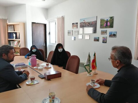 دیدار مدیرکل بهزیستی خراسان جنوبی با اصحاب رسانه استان بمناسبت روز خبرنگار