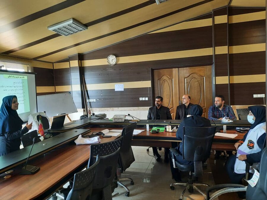 نور| برگزاری کارگاه آموزشی ویژه کارشناسان اورژانس اجتماعی شهرستان های نور و چالوس 