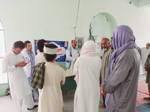 حضور پرسنل و برپایی میز خدمت بهزیستی سیستان و بلوچستان در آیین نمازجمعه سراسر استان