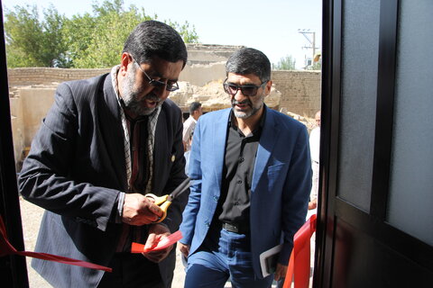 افتتاح یک واحد مسکونی در شهر جاورسیان خنداب به مناسبت گرامیداشت هفته دولت