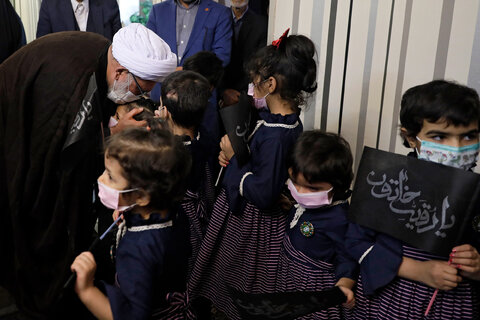 حضور تولیت آستان قدس رضوی در جمع کودکان بهزیستی مرکز شکوه مهر مشهد