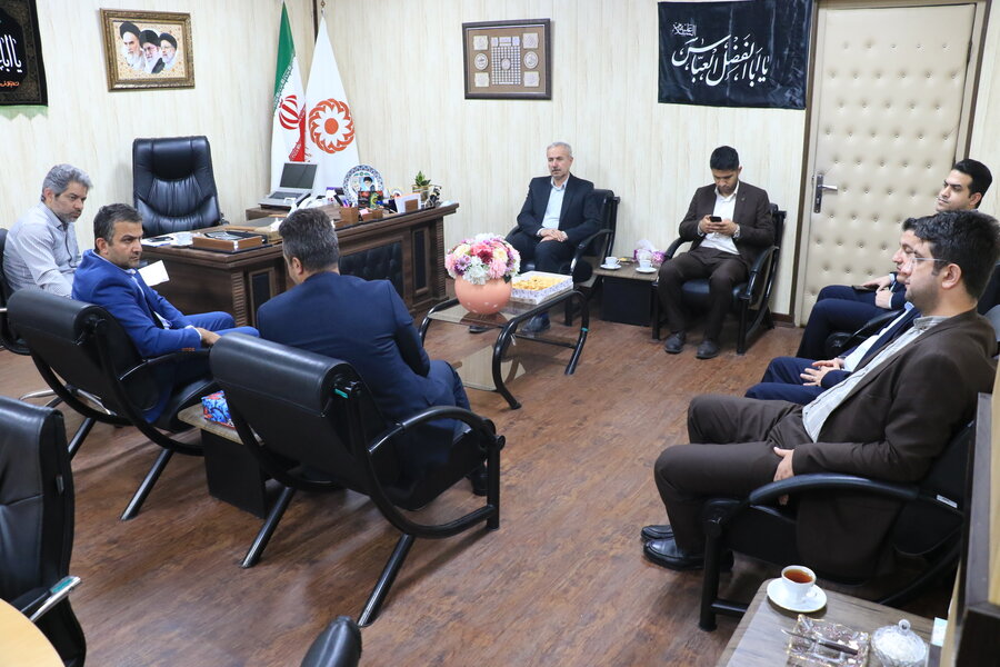 دیدار مدیر شعب بانک مهر ایران در استان گیلان با مدیرکل بهزیستی گیلان