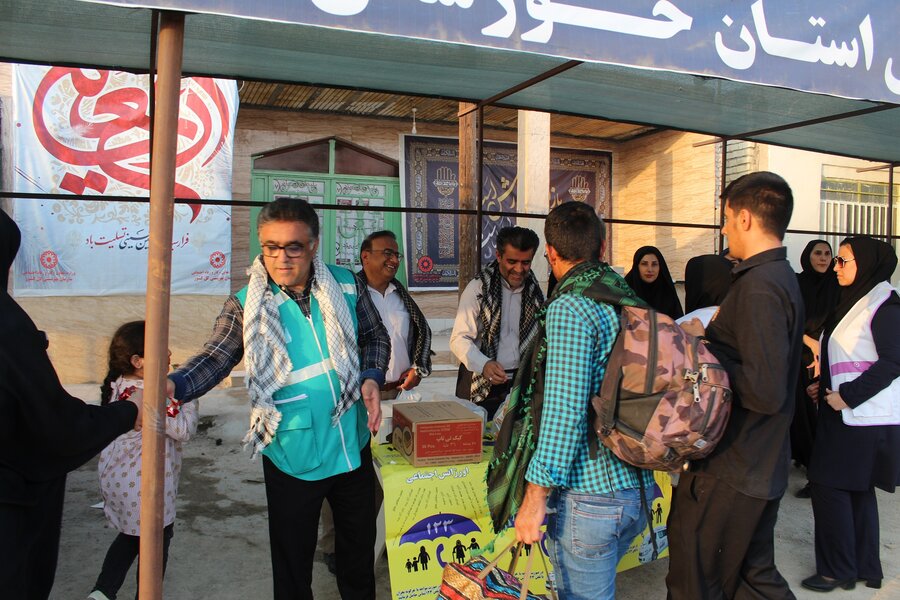 گزارش تصویری|بازدید مدیر کل بهزیستی خوزستان از خدمات رسانی به زوار در مرز شلمچه