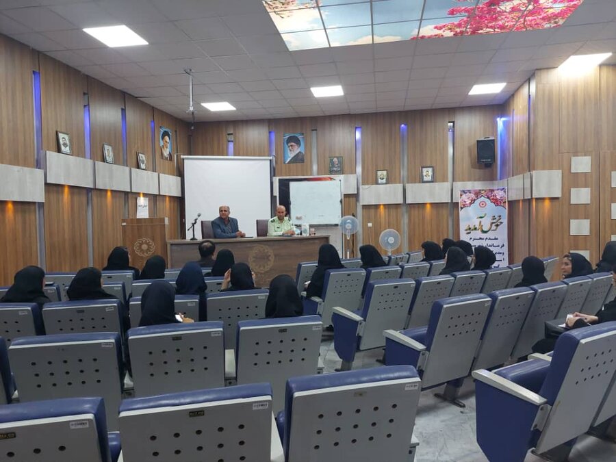شهریار| جلسه آموزش تکمیل مدارک فرمهای معافیت سربازی فرزندان مددجویان در اداره بهزیستی شهرستان  برگزارشد