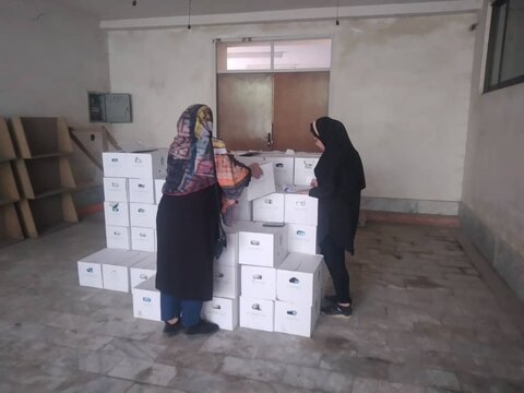 سواد کوه| توزیع ۶۱۰ بسته لبنیات بین مددجویان بهزیستی در شهرستان  سوادکوه