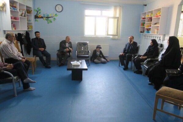 گلپایگان| بازدید نماینده مردم شهرستانهای گلپایگان و خوانسار در مجلس شورای اسلامی از مراکز توانبخشی تحت نظارت بهزیستی