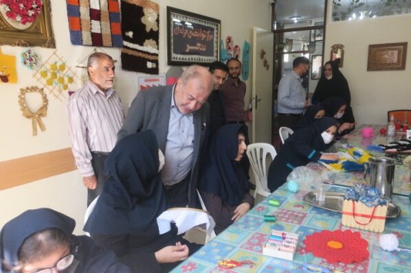 گلپایگان| بازدید نماینده مردم شهرستانهای گلپایگان و خوانسار در مجلس شورای اسلامی از مراکز توانبخشی تحت نظارت بهزیستی