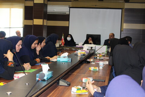 نشست صمیمی مدیرکل بهزیستی مازندران با کارکنان اداره بهزیستی شهرستان نور برگزار شد