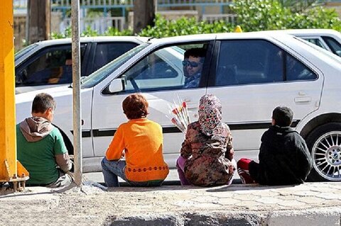 در رسانه| ۱۰۰درصد کودکان کار کارشناسایی شده در زنجان صاحب خانواده هستند