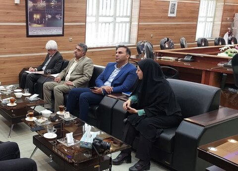 گزارش تصویری|بازدید مدیر کل بهزیستی فارس,معاون توانبخشی و مدیر روابط عمومی از بهزیستی شهرستان فراشبند