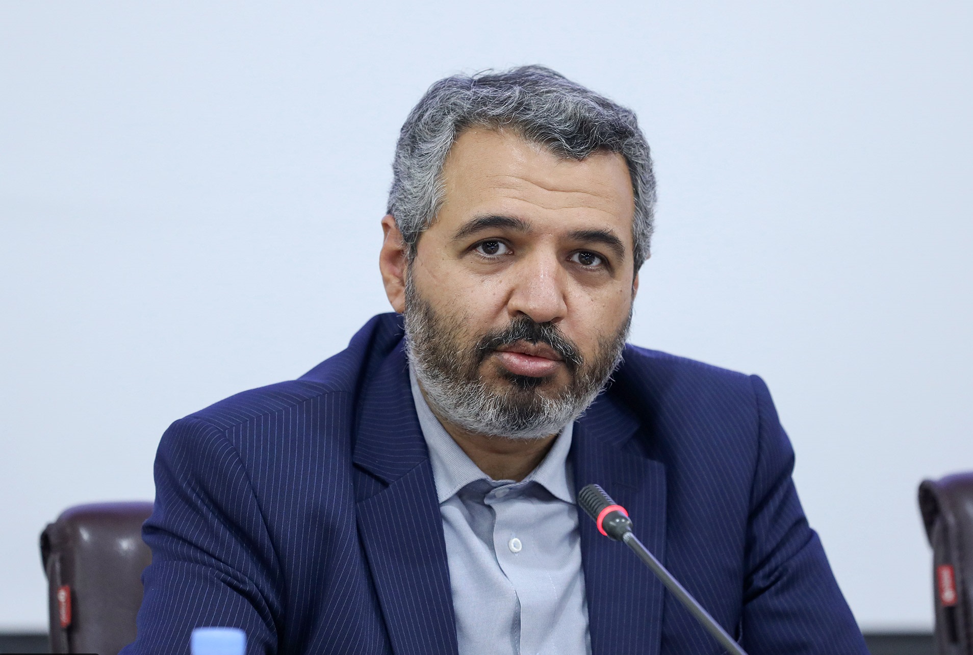 رونمایی از کتاب " نشانی بهشت "، حاوی ادعیه مخصوص زیارت حضرت رضا (ع) به خط بریل