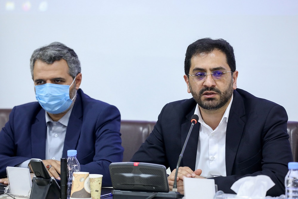 رونمایی از کتاب " نشانی بهشت "، حاوی ادعیه مخصوص زیارت حضرت رضا (ع) به خط بریل