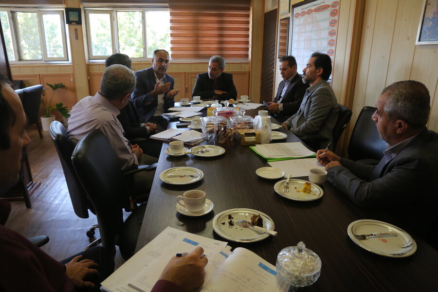 نشست هم اندیشی بهزیستی و مرکز آموزش فنی و حرفه ای کردستان به منظور استفاده از ظرفیتهای جامعه هدف