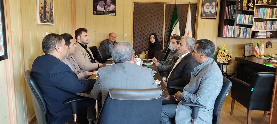 نشست مدیرکل بهزیستی کردستان با اعضای شورای شهر قروه