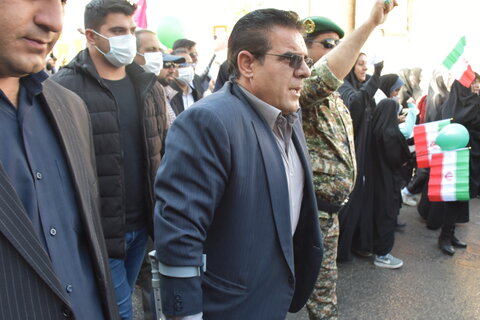 حضور گسترده کارکنان و جامعه هدف بهزیستی استان کرمانشاه در راهپیمایی 13 آبان