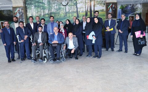 نشست صمیمی رئیس سازمان بهزیستی کشور با تشکل های افراد دارای معلولیت استان مازندران برگزار شد