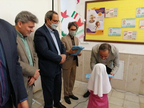 مراسم نمادین اجرای برنامه غربالگری بینایی کودکان ۳ تا ۶ سال استان خراسان جنوبی