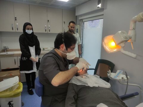 گزارش تصویری/ویزیت و درمان مددجویان توسط تیم دندانپزشکی علوم پزشکی