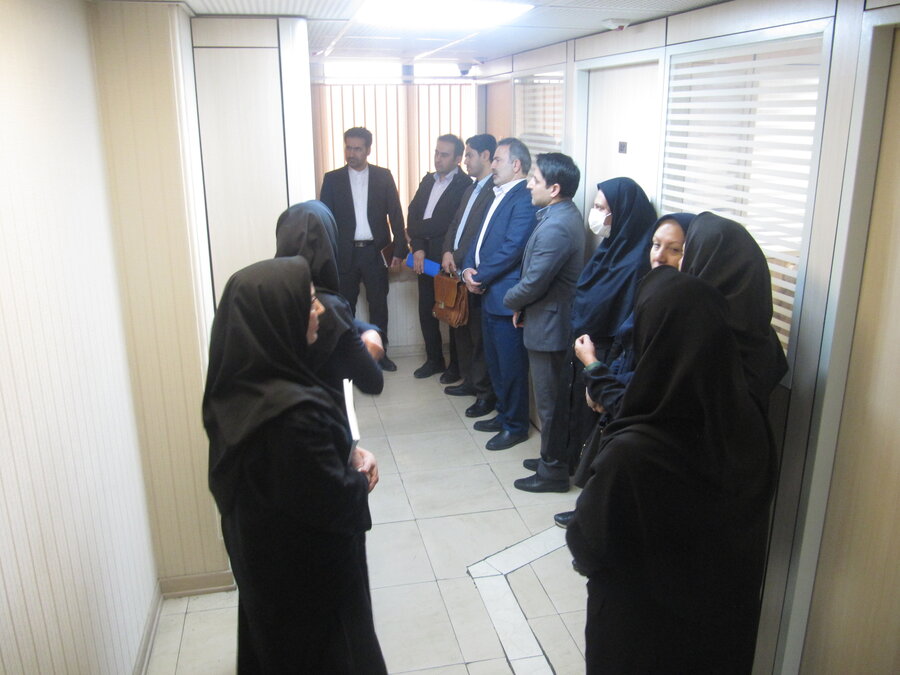 مدیر کل دفتر امور آسیب‌های اجتماعی وزارت تعاون، کار و رفاه اجتماعی  از مرکز مشاوره بازدید کرد