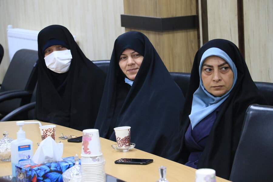 تقدیر مدیرکل بهزیستی گیلان از پرستاران شاغل در بهزیستی استان تقدیر مدیرکل بهزیستی گیلان از پرستاران شاغل در بهزیستی استان