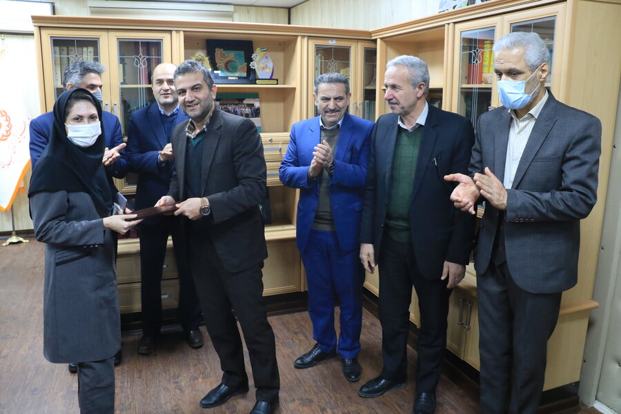 تقدیر مدیرکل بهزیستی گیلان از پرستاران شاغل در بهزیستی استان تقدیر مدیرکل بهزیستی گیلان از پرستاران شاغل در بهزیستی استان