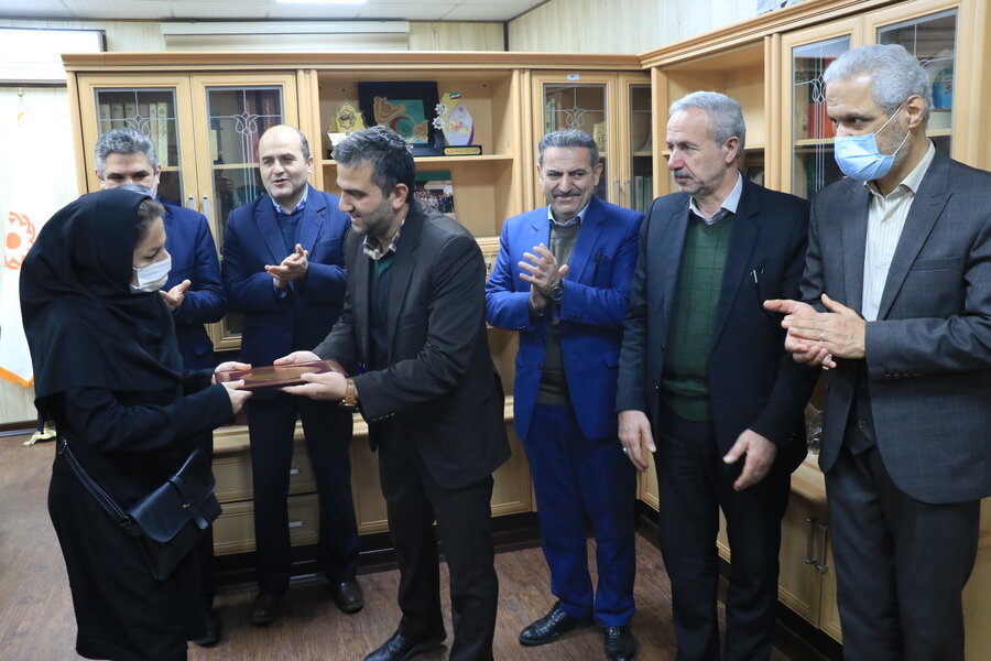 تقدیر مدیرکل بهزیستی گیلان از پرستاران شاغل در بهزیستی استان تقدیر مدیرکل بهزیستی گیلان از پرستاران شاغل در بهزیستی استان