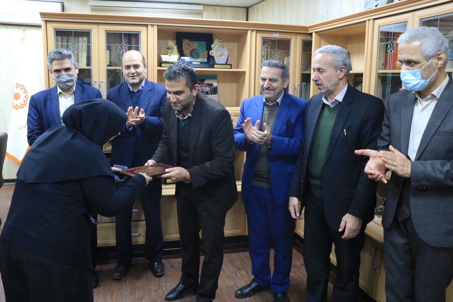 تقدیر مدیرکل بهزیستی گیلان از پرستاران شاغل در بهزیستی استان تقدیر مدیرکل بهزیستی گیلان از پرستاران شاغل در بهزیستی استان