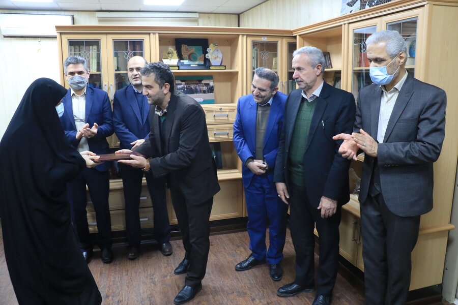 تقدیر مدیرکل بهزیستی گیلان از پرستاران شاغل در بهزیستی استان تقدیر مدیرکل بهزیستی گیلان از پرستاران شاغل در بهزیستی استان