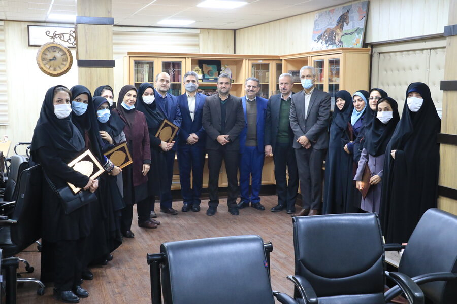 تقدیر مدیرکل بهزیستی گیلان از پرستاران شاغل در بهزیستی استان تقدیر مدیرکل بهزیستی گیلان از پرستاران شاغل در بهزیستی استان