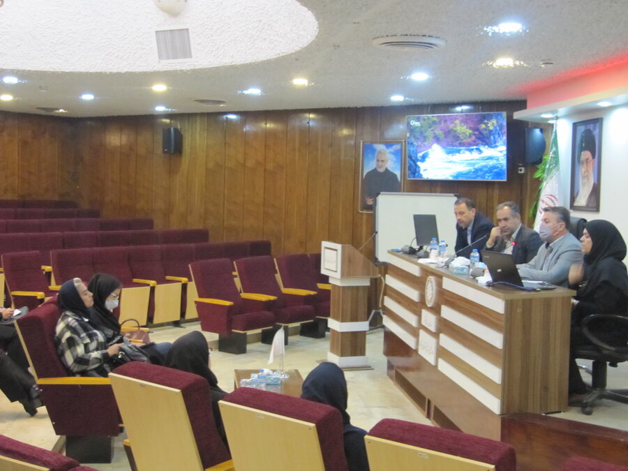 اولین نشست مشترک اداره پذیرش بهزیستی استان تهران با سازمان بیمه سلامت ایران