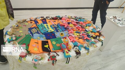 در رسانه| نمایشگاه دستاوردهای هنری افراد دارای معلولیت در زنجان برپا شد