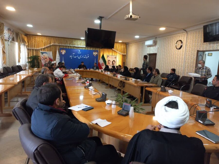 اسد آباد| جلسه پیشگیری از خودکشی در فرمانداری شهرستان
