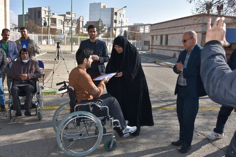مسابقه ویلچررانــی به مناسبت روز جهانی معلولین در کرمانشاه