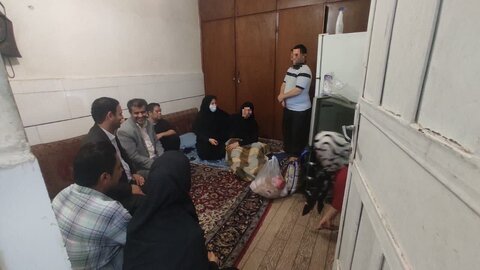 گزارش تصویری|بازدید مدیر کل بهزیستی خوزستان از خانواده های دارای چند معلول در اهواز
