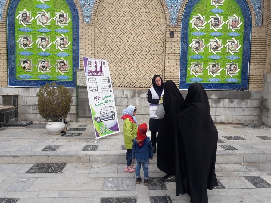 پیشوا| استقرار تیم اورژانس اجتماعی در صحن مطهر امام زاده جعفر (ع) پیشوا| استقرار تیم اورژانس اجتماعی در صحن مطهر امام زاده جعفر (ع)