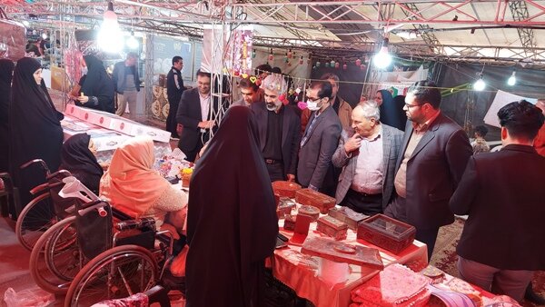 خمینیشهر| نمایشگاه مشاغل خانگی فرصتی برابر برای عرضه دستاوردهای مددجویان تحت حمایت بهزیستی