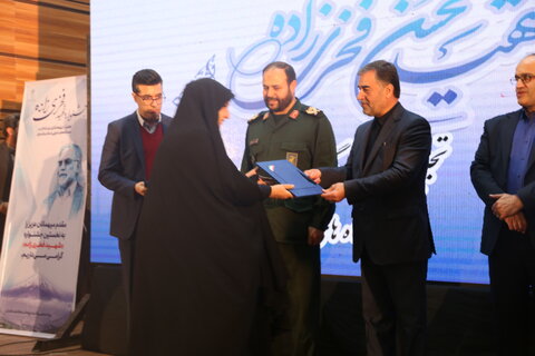 بهزیستی مازندران رتبه سوم را در بین دستگاه های دولتی استان در حوزه پژوهش کسب کرد