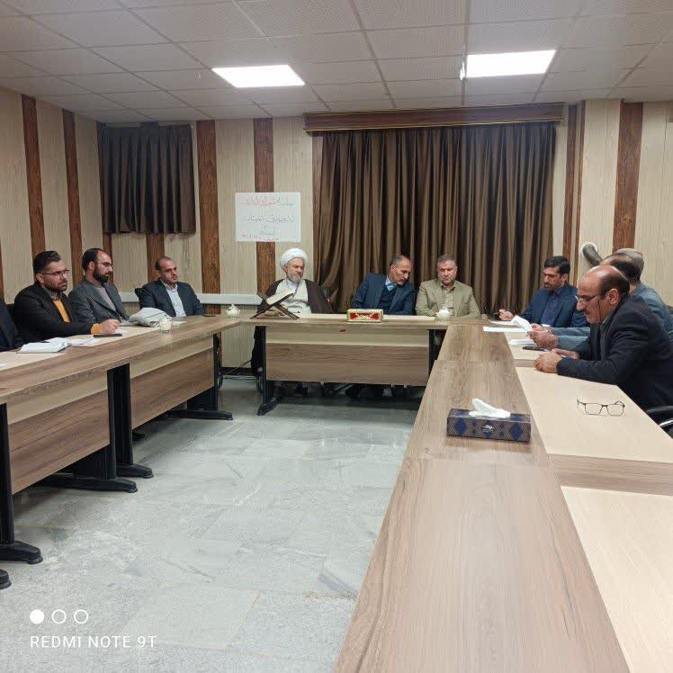 جلسه شورای اداری بهزیستی شهرستان با حضورمشاور وزیر و رئیس سازمان بهزیستی کشور