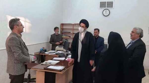 کاشان| بازدید نماینده ولی فقیه و امام جمعه از بهزیستی شهرستان