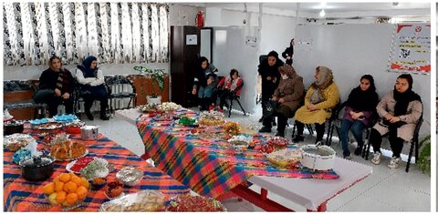 سقز / برپایی جشنواره غذاهای محلی و سفره یلدایی به مناسبت شب یلدا