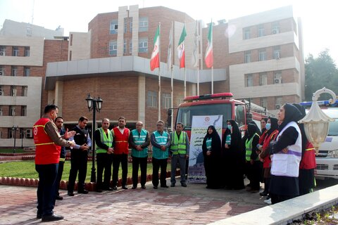 مانور و دوره آموزشی روز ملی ایمنی در برابر زلزله در بهزیستی خوزستان برگزار شد