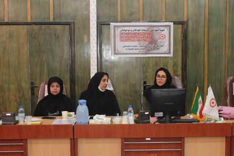 دوره آموزشی «ادبیات کودکان و نوجوانان» ویژه مربیان بهزیستی خوزستان برگزار شد