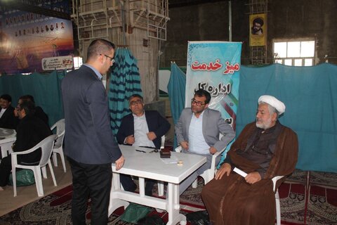 حضور  معاون پیشگیری و مسئول فرهنگی بهزیستی خوزستان در میز خدمت