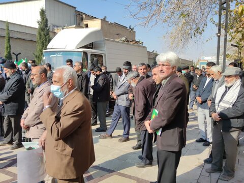 گزارش تصویری|حضور مدیرکل بهزیستی فارس در میز خدمت استانداری در مصلی نماز جمعه شیراز  و راهپیمایی 9 دیماه با حضور همکاران بهزیستی فارس