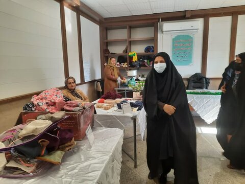 نمایشگاه دستاوردهای زنان سرپرست خانوار در بهزیستی کرمان