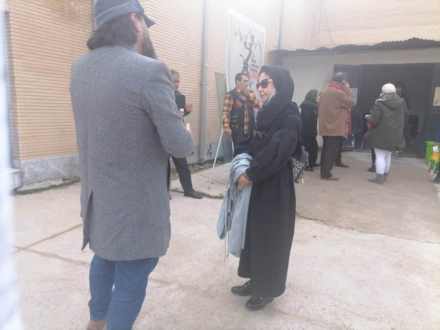 دکتر فاطمه فخری کارشناس امور هنری معلولین سازمان بهزیستی کشور دکتر فاطمه فخری کارشناس امور هنری معلولین سازمان بهزیستی کشور