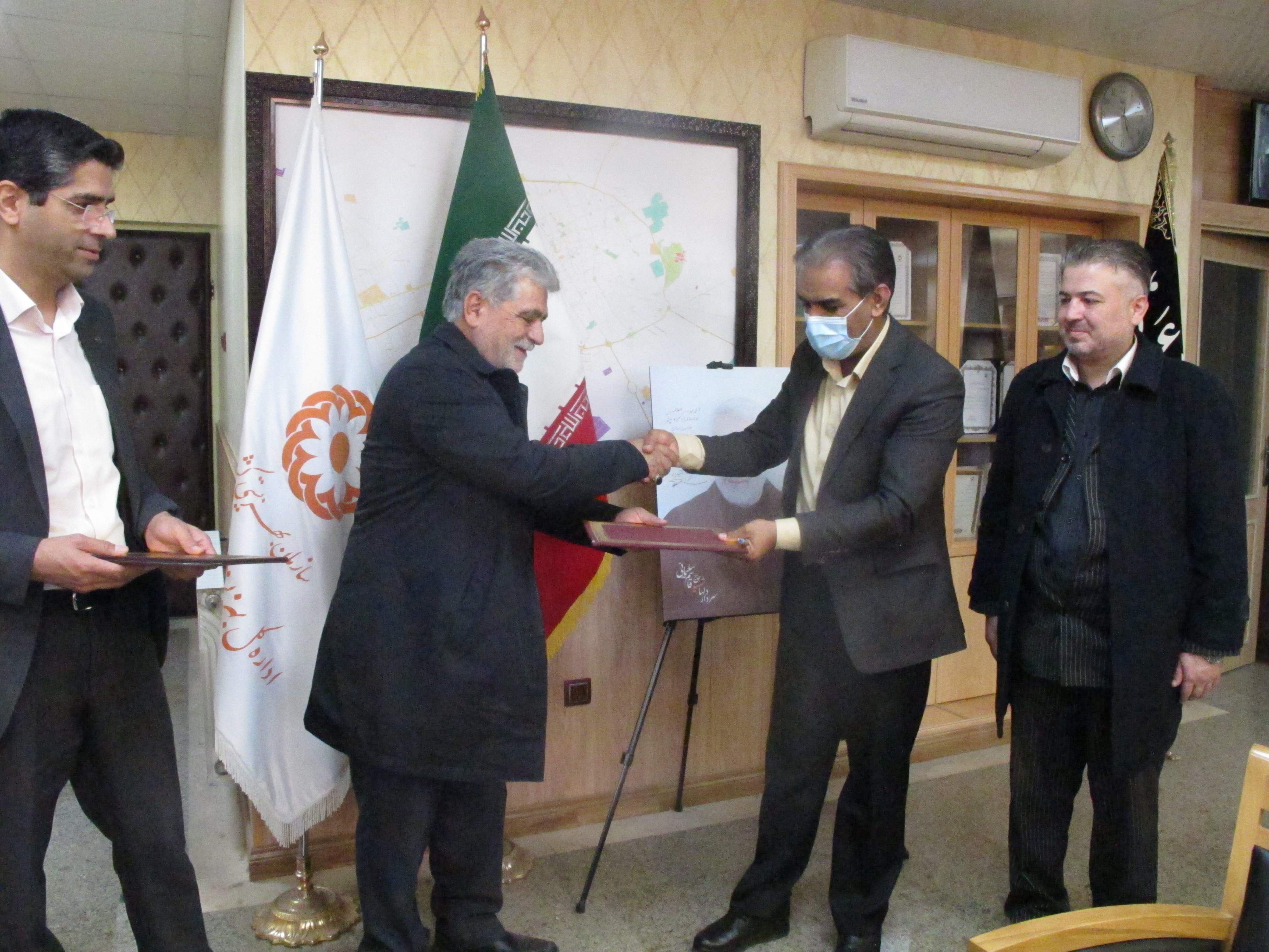 امضای تفاهم نامه مشترک میان بهزیستی ، دار الشفا امام رضا (ع) و خیریه ثامن الحجج در راستای خدمت به جامعه هدف